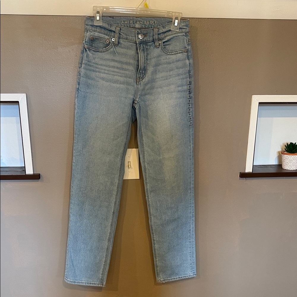 NWT women’s American eagle size 0 Jeans